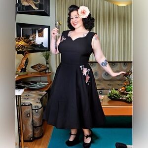 Pinup Couture Tipsy Elephant Dress NWOT Size Small